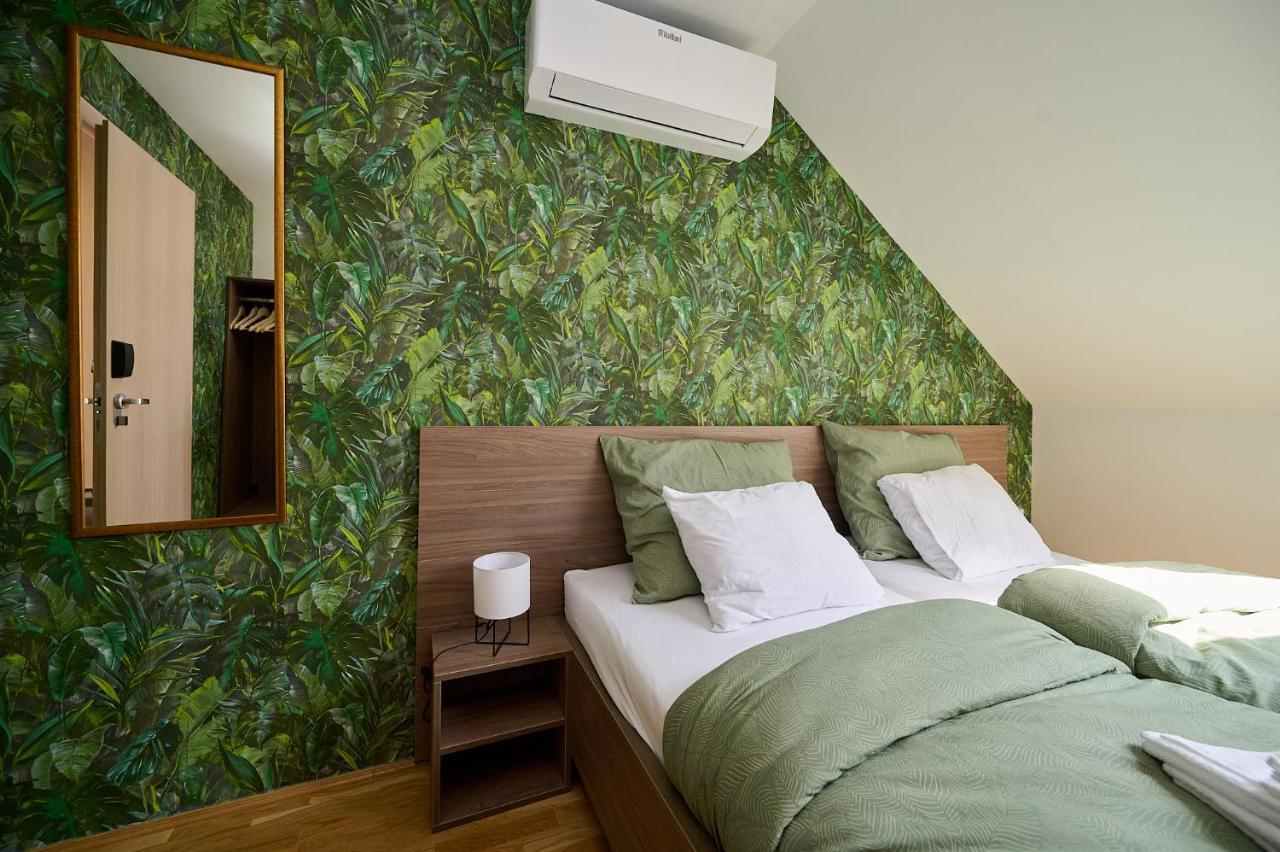 Rooms โซมบ็อตเฮย์ ภายนอก รูปภาพ
