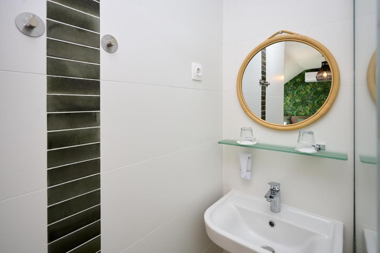 Rooms โซมบ็อตเฮย์ ภายนอก รูปภาพ